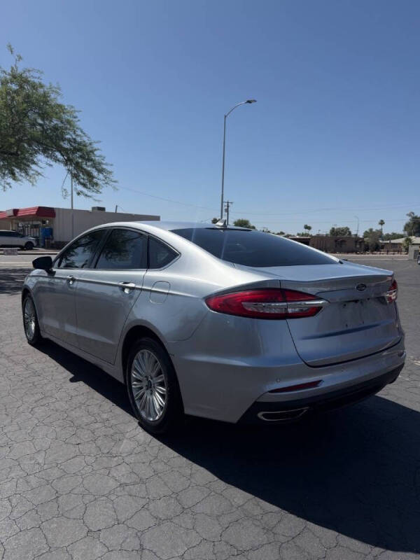 2020 Ford Fusion SE