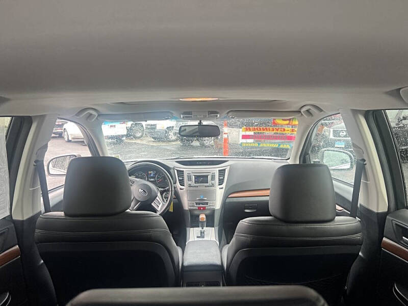 2013 Subaru Outback 2.5i Limited