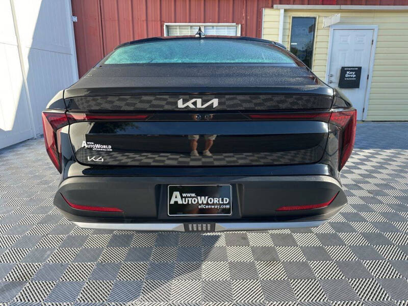 2025 Kia K4 LXS