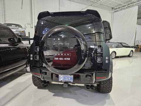 2025 Land Rover Defender 110 V8 P525