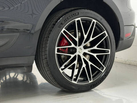 2022 Porsche Macan S
