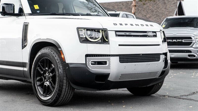 2024 Land Rover Defender 110 P300 S