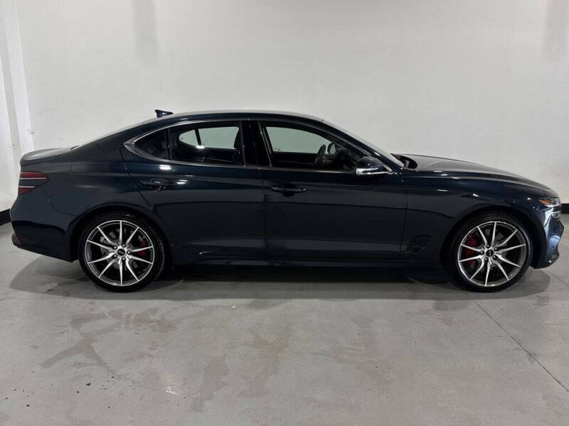 2025 Genesis G70