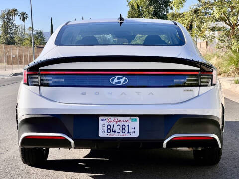 2026 Hyundai Sonata Hybrid Blue