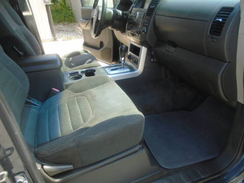 2012 Nissan Pathfinder LE