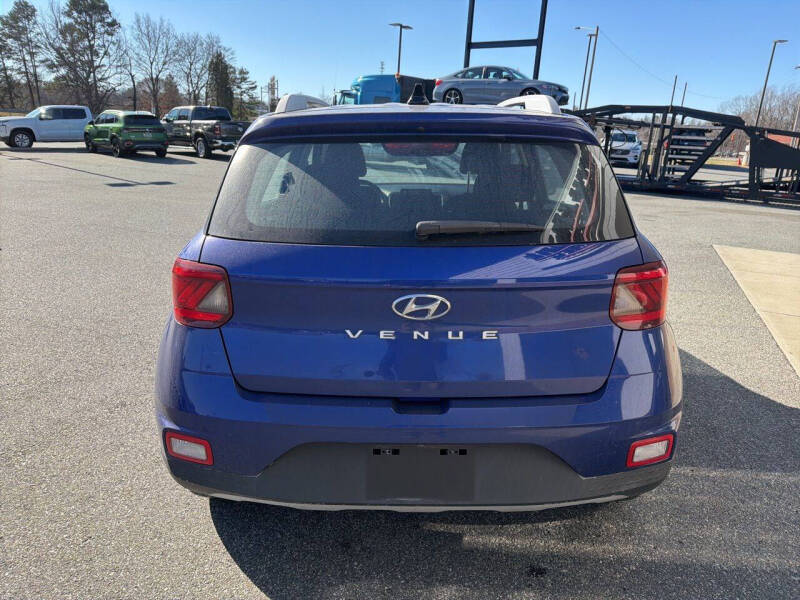 2022 Hyundai Venue SEL