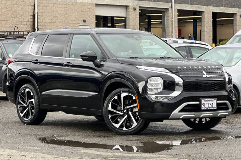 2024 Mitsubishi Outlander SE