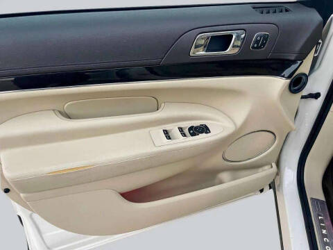 2013 Lincoln MKT EcoBoost