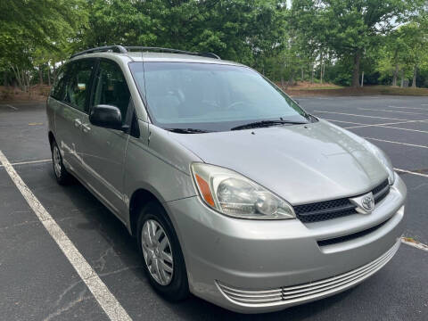 2005 Toyota Sienna CE 8 Passenger