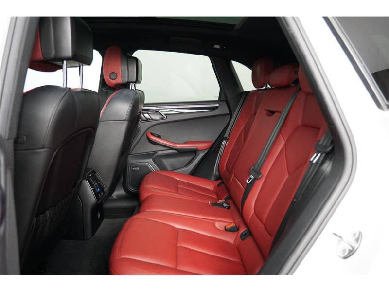 2017 Porsche Macan S