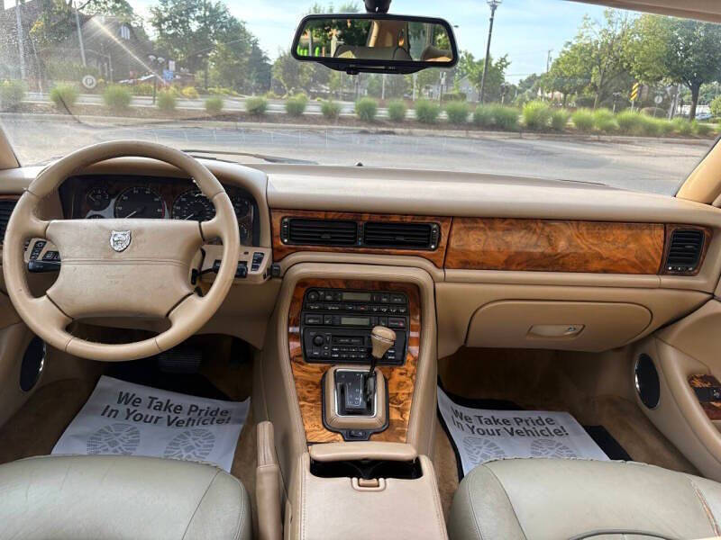 1997 Jaguar XJ-Series XJ6