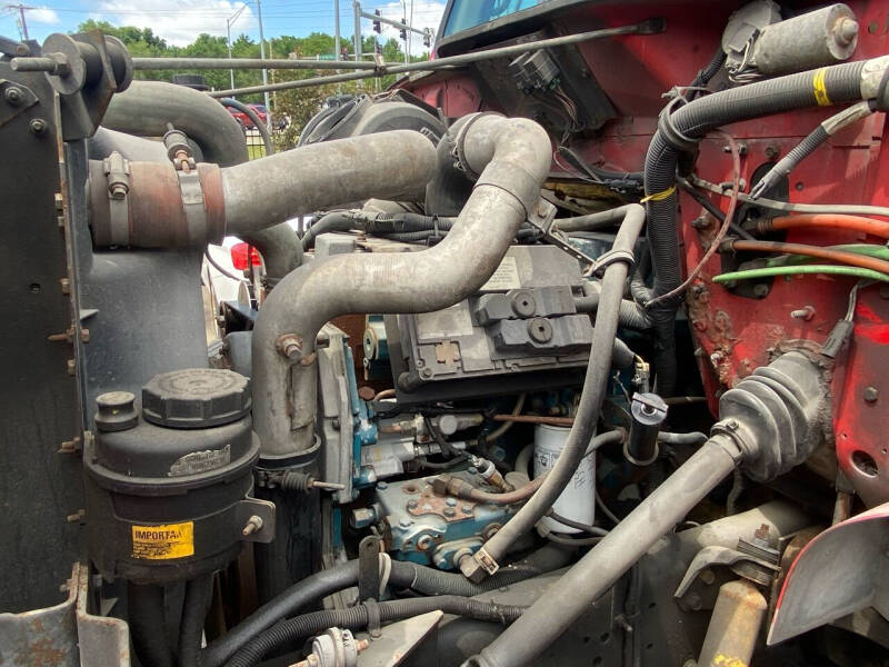 2000 International 4900