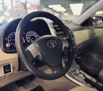 2012 Toyota Corolla LE