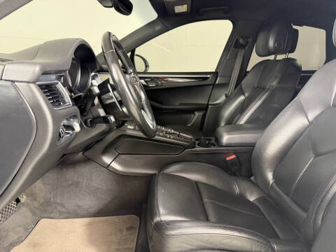 2016 Porsche Macan S