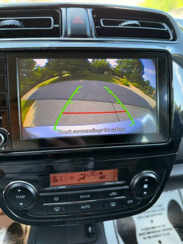 2024 Mitsubishi Mirage ES