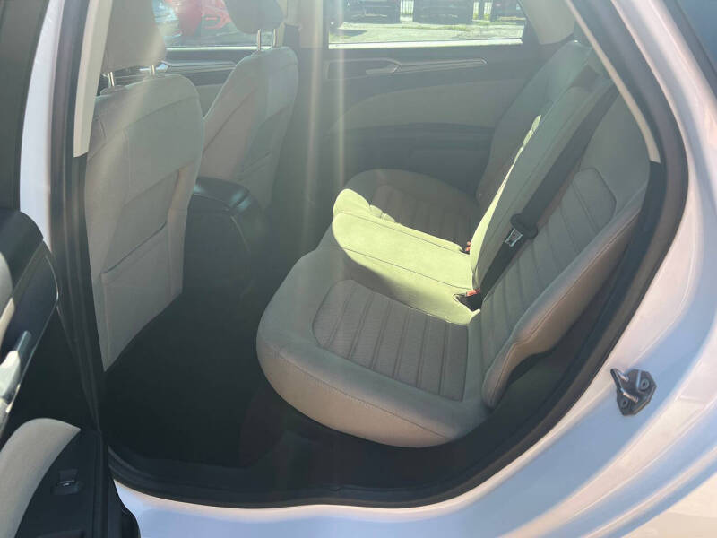 2019 Ford Fusion S