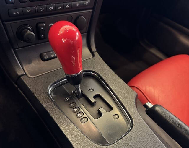 2003 Ford Thunderbird