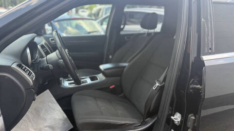2018 Jeep Grand Cherokee Laredo E