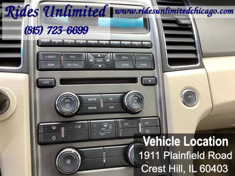 2011 Ford Taurus SE