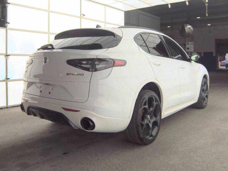 2024 Alfa Romeo Stelvio Veloce