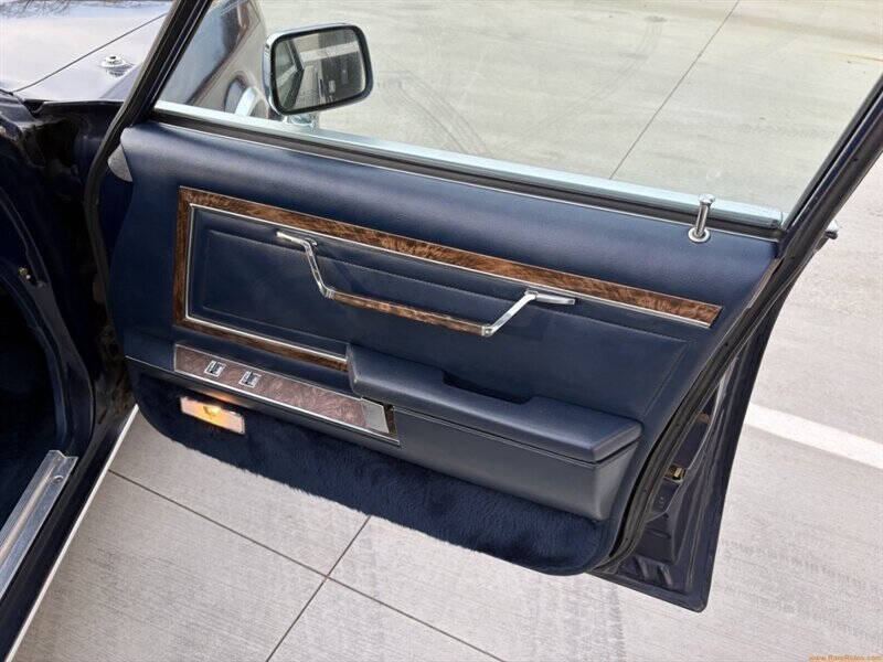 1985 Chrysler Fifth Avenue