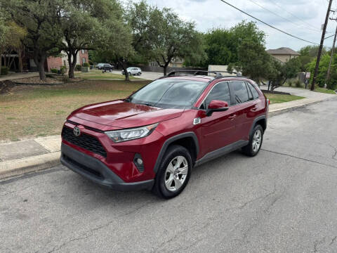 2020 Toyota RAV4 XLE