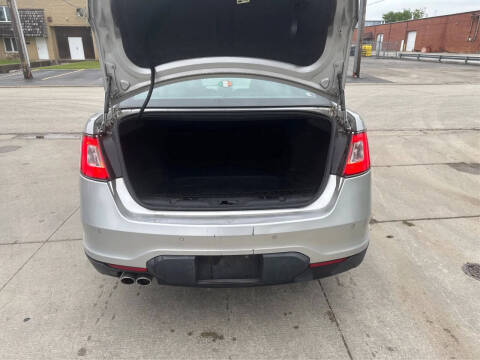 2011 Ford Taurus Limited