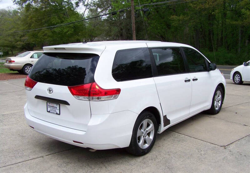 2013 Toyota Sienna L 7-Passenger