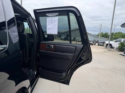 2016 Lincoln Navigator Select