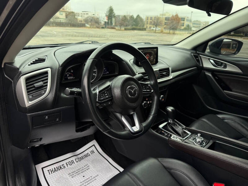 2018 Mazda MAZDA3 Touring