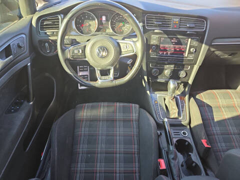 2019 Volkswagen Golf GTI S