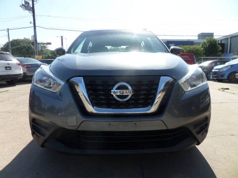 2019 Nissan Kicks S