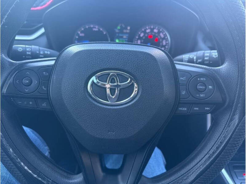 2019 Toyota RAV4 Hybrid XLE
