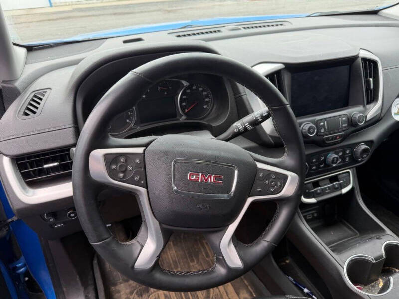2024 GMC Terrain SLT