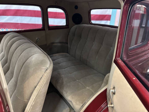 1934 Plymouth Model PE