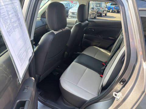 2013 Mitsubishi Outlander Sport LE