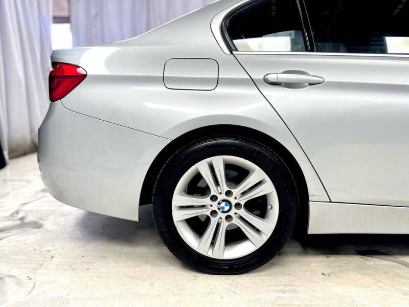 2017 BMW 3 Series 330i xDrive