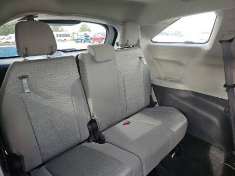 2023 Toyota Sienna LE 8-Passenger