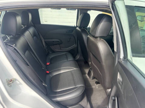 2015 Chevrolet Sonic LS Manual