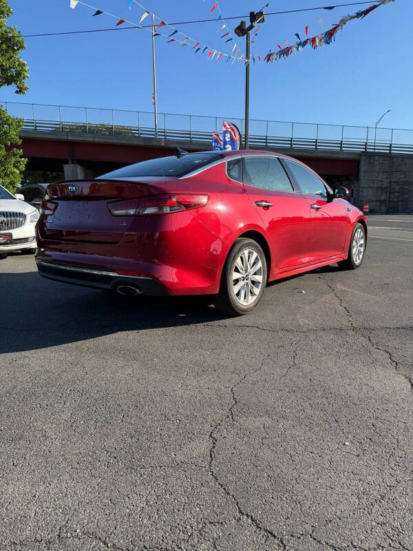 2018 Kia Optima S