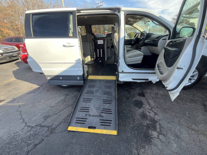 2016 Dodge Grand Caravan SXT Plus