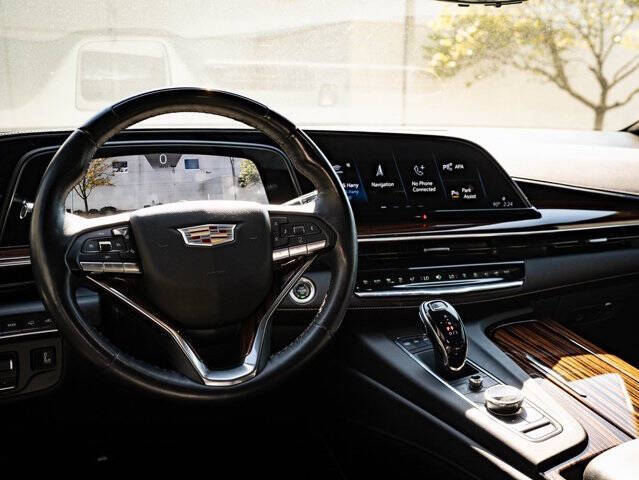 2022 Cadillac Escalade Premium Luxury