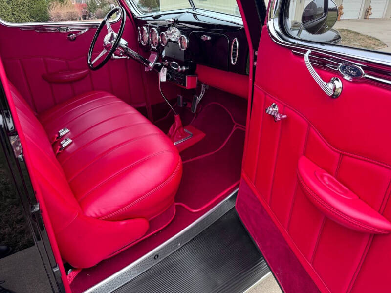 1937 Ford Coupe Street Rod
