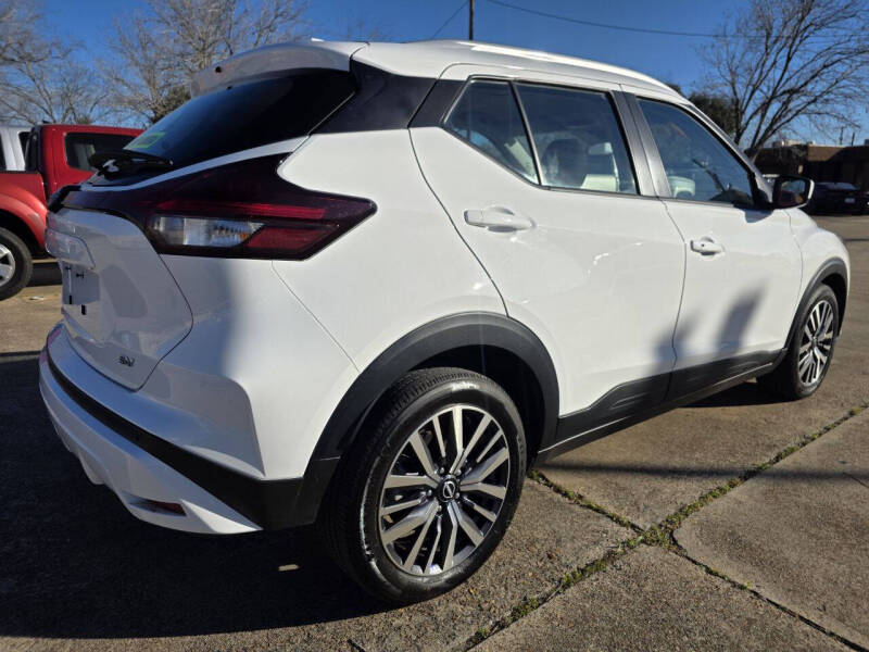 2024 Nissan Kicks SV