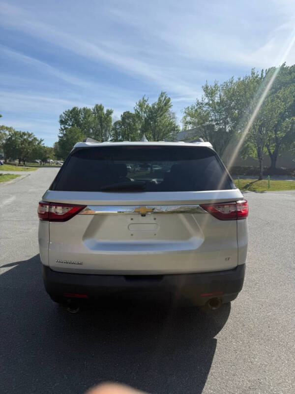 2021 Chevrolet Traverse LT Leather