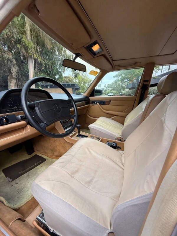 1986 Mercedes-Benz 560-Class 560 SEL