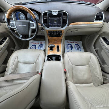 2012 Chrysler 300 Limited