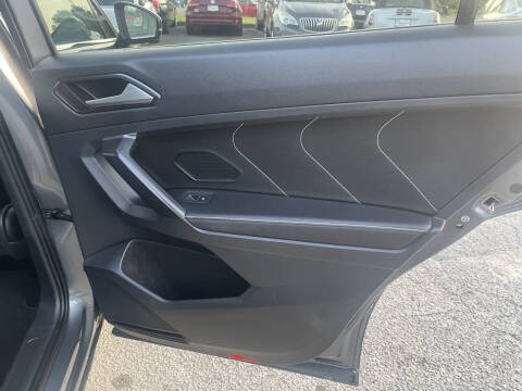 2023 Volkswagen Tiguan SE