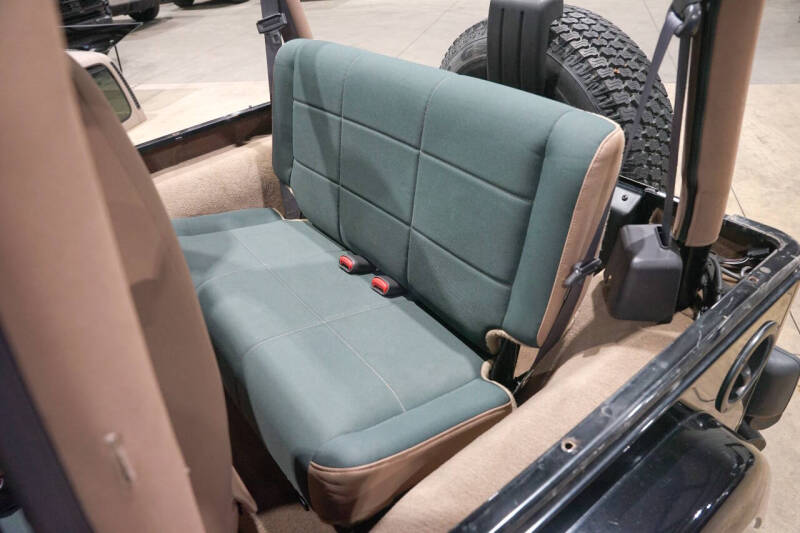 2002 Jeep Wrangler Sahara