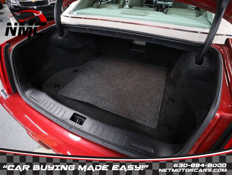 2011 Cadillac DTS Luxury Collection